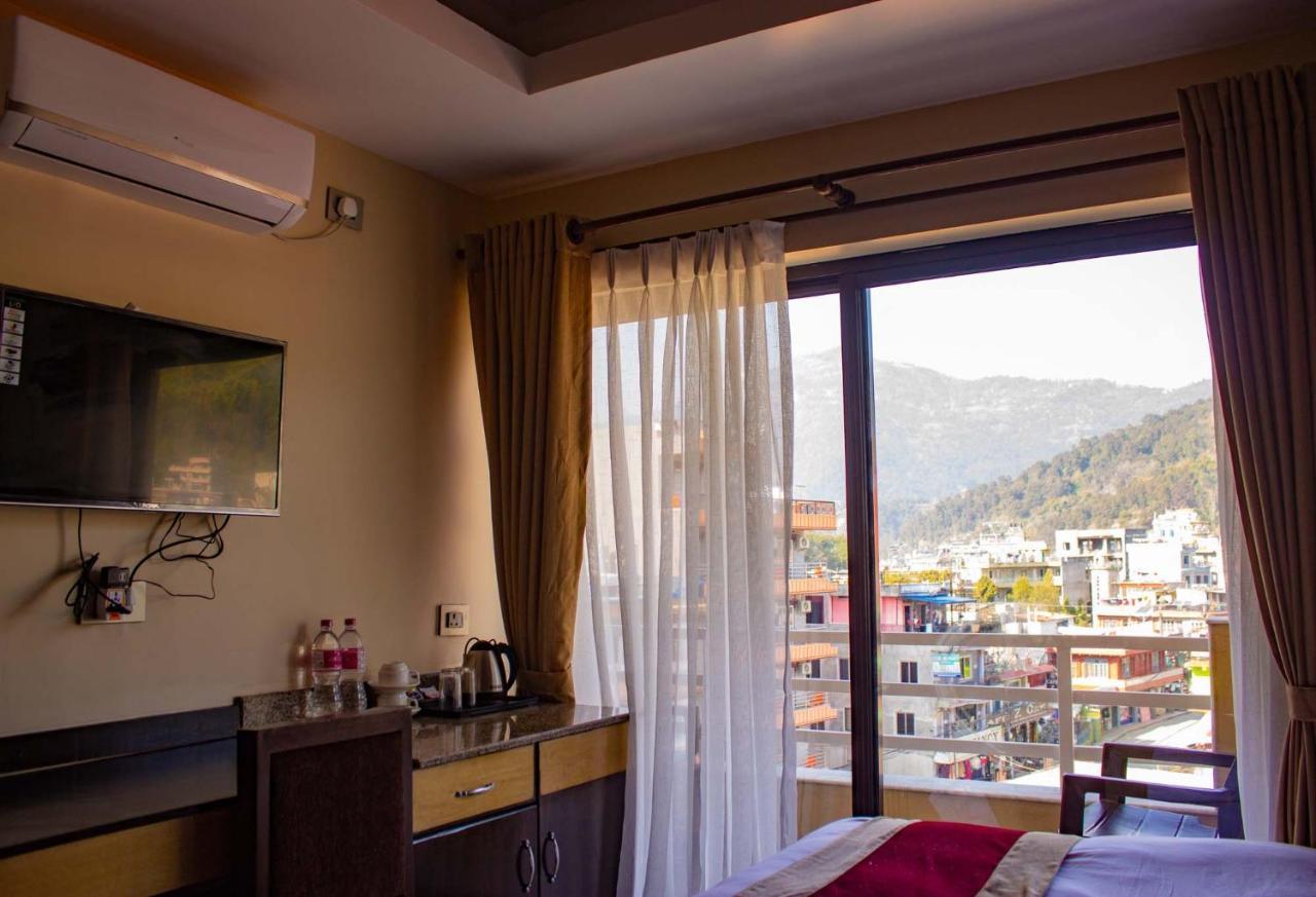 פוקהרה Hotel Silverline מראה חיצוני תמונה