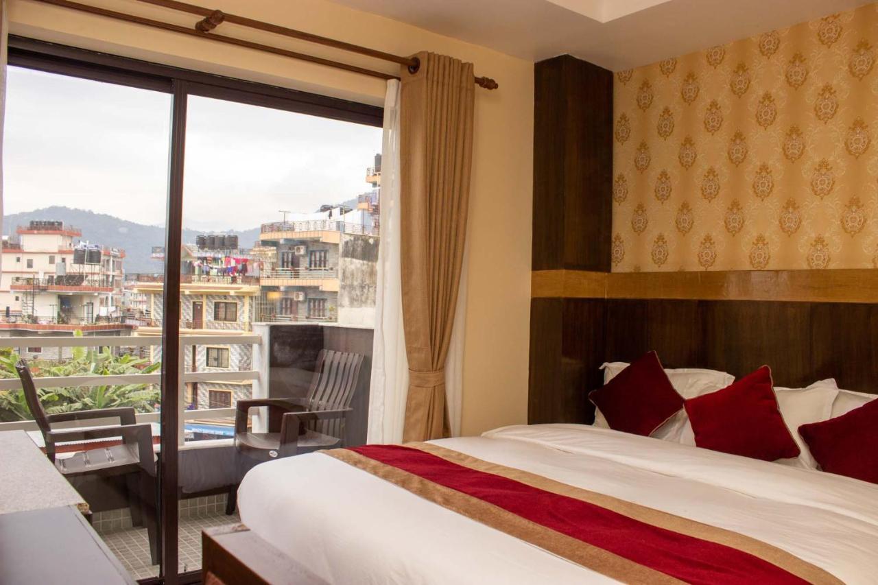 פוקהרה Hotel Silverline מראה חיצוני תמונה